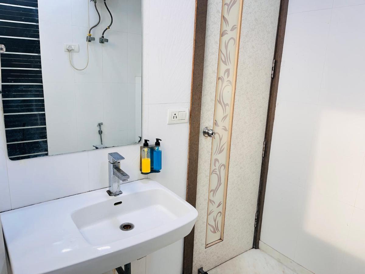 Hotel Park Pride Pitampura New Delhi, Couple Friendly Exterior foto