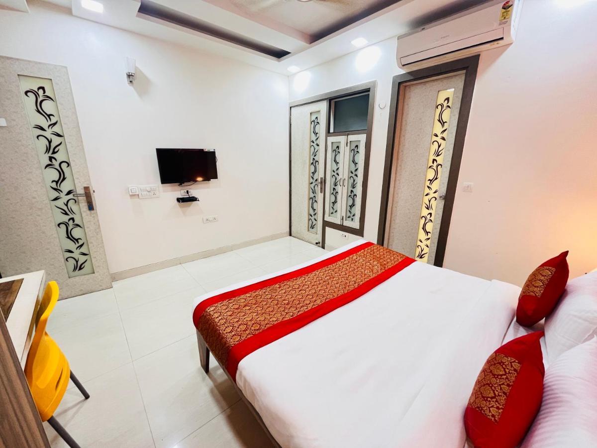 Hotel Park Pride Pitampura New Delhi, Couple Friendly Exterior foto