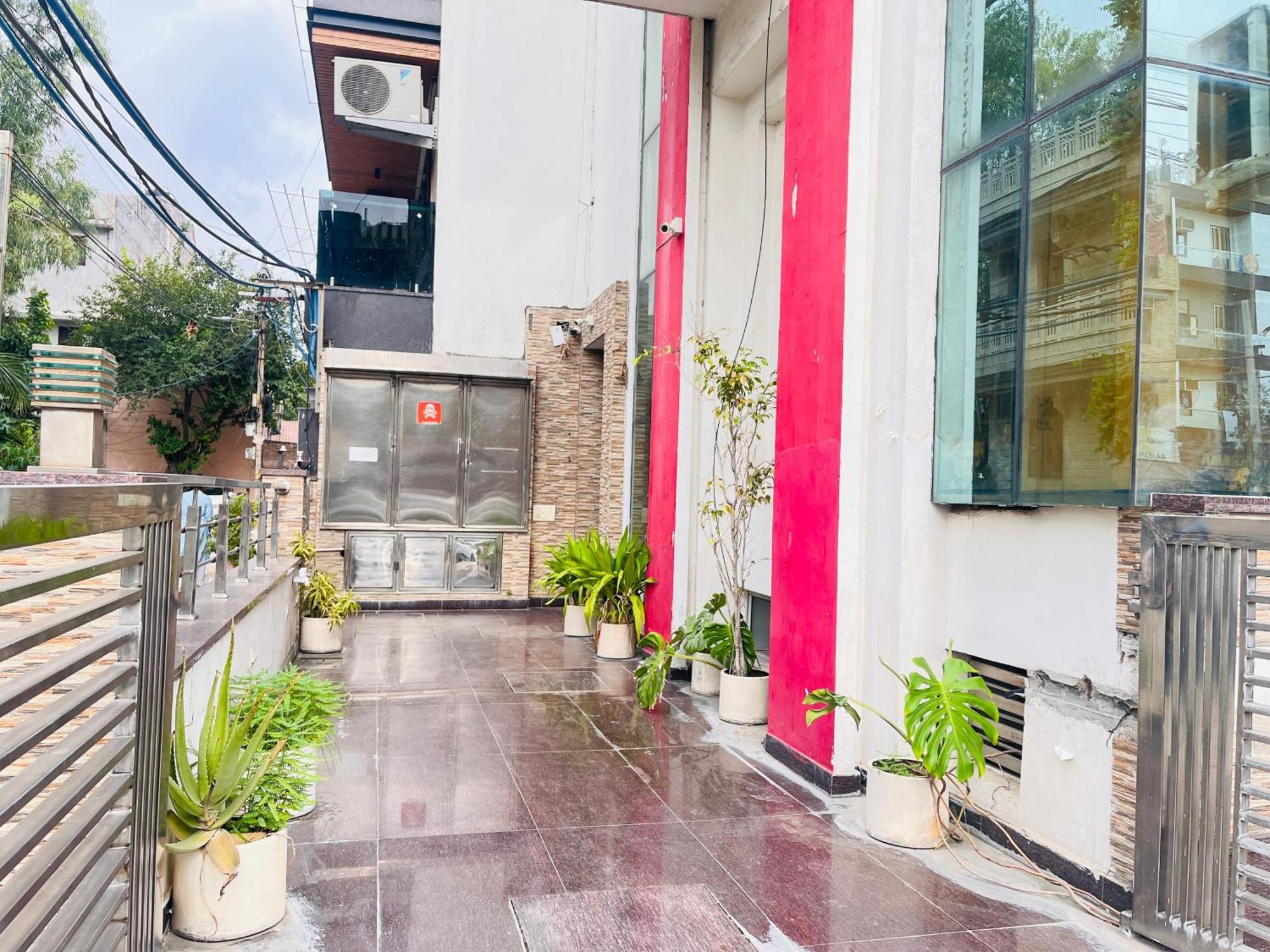 Hotel Park Pride Pitampura New Delhi, Couple Friendly Exterior foto